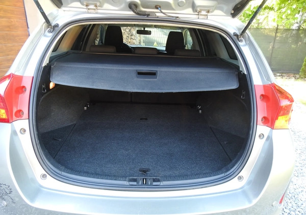 Toyota Auris cena 42900 przebieg: 143000, rok produkcji 2014 z Białobrzegi małe 191
